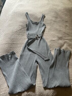 American Eagle Ribbed Knit jumpsuit with Belt - Gray